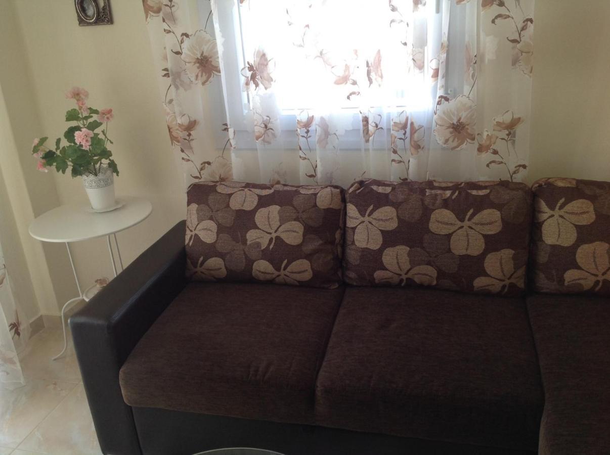 Myparalia Apartament ***** Buitenkant foto